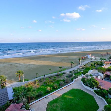 Lazuli Sea View Beachfront Ap 254 Apartment Larnaca Exterior photo