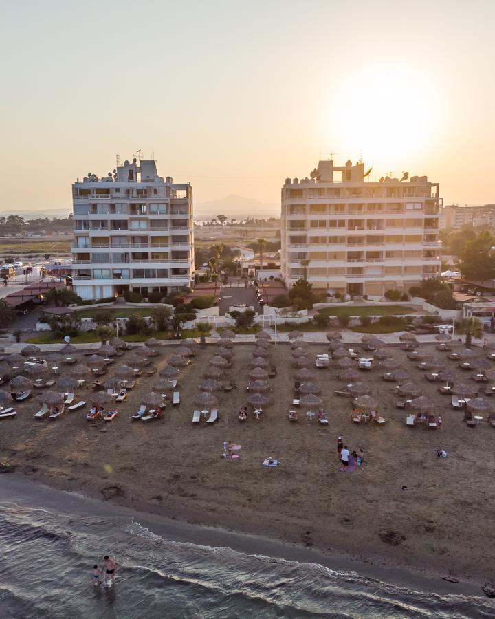 Lazuli Sea View Beachfront Ap 254 Apartment Larnaca Exterior photo